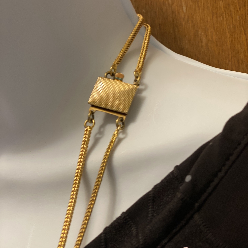 Avon Gold Double Strand Necklace with Knotted Details - Picture 4 of 9